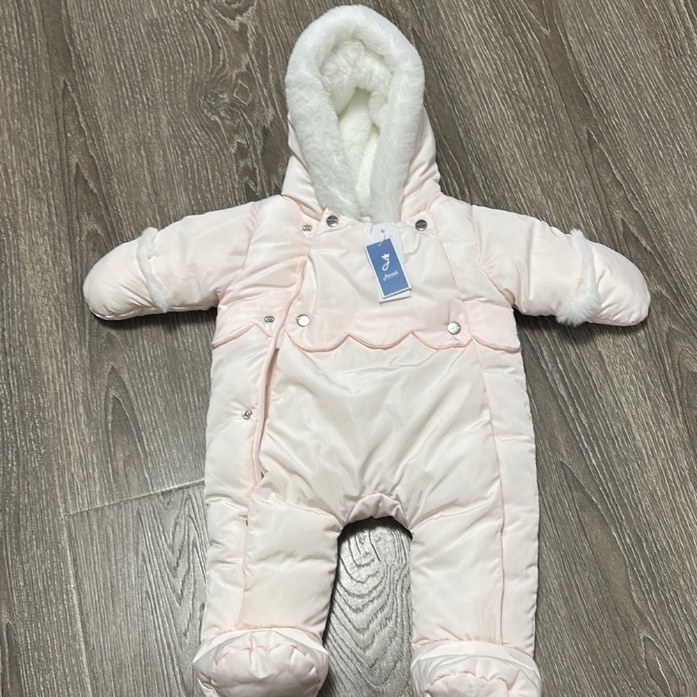 Brand new Jacadi Pink Baby Snowsuit with Hood size 3 months